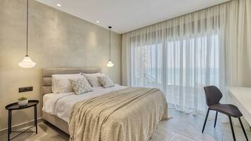 3 bedrooms, in-room safe, iron/ironing board, travel crib