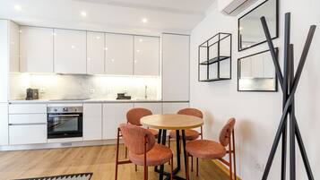 Apart Daire, 1 Yatak Odası | Yemek sevisi