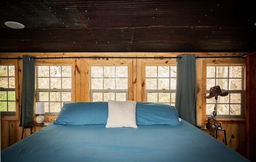 Hilltop Cabin, Lake, Hot tub