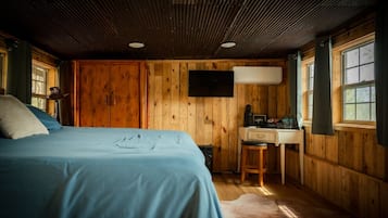 3 soveværelser, skrivebord, strygejern/strygebræt, weekendseng