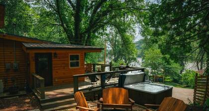 Hilltop Cabin, Lake, Hot tub