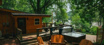 Hilltop Cabin, Lake, Hot tub