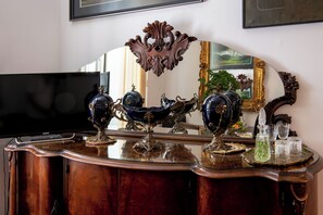 Living area - Royal Heritage Apartment in Split Center (Split)