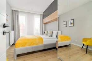 1 chambre, fer et planche à repasser, lit parapluie, Wi-Fi