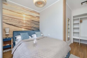 2 habitaciones, escritorio, tabla de planchar con plancha y wifi 