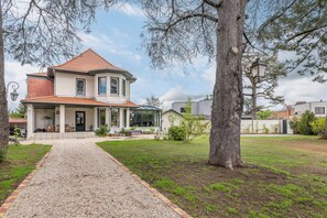 Exterior - Green Place - Amazing house with swimming pool (Caluire-et-Cuire)