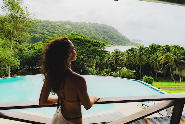 Perushuone, näköala lahdelle | Yksilöllisesti sisustettu, ilmainen Wi-Fi, vuodevaatteet