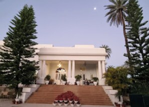 واجهة المنشأة