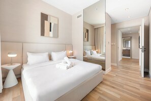 Deluxe-Apartment, Balkon | 2 Schlafzimmer, Bügeleisen/Bügelbrett, kostenloses WLAN