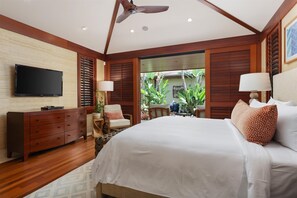 Room - Laueki 8 – Stunning Ocean View | Onsite Staff & Daily Housekeeping (Kailua Kona)