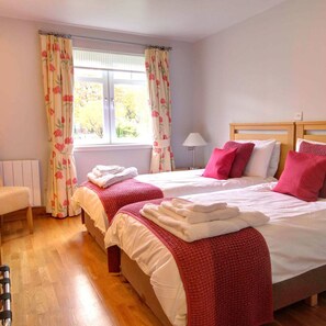 Apartment | 2 bedrooms - No 1 The Links Apartment Brora (Brora)