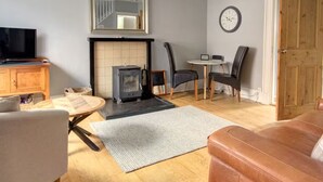 Unclassified image, 3 of 13, button - Anvil House Golspie (Golspie)