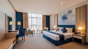 1 bedroom, in-room safe, laptop workspace, blackout drapes