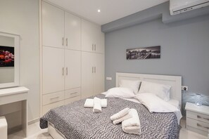 2 bedrooms, free WiFi - Marialena Luxury Apartment (Corfu)