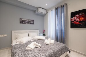 2 bedrooms, free WiFi - Marialena Luxury Apartment (Corfu)