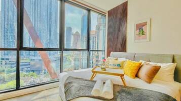 Suite Prestigio, 1 cama King size y sofá cama | 1 habitación, sábanas de algodón egipcio y ropa de cama de alta calidad