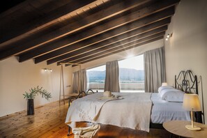 4 soveværelser, pengeskab på værelset, strygejern/strygebræt