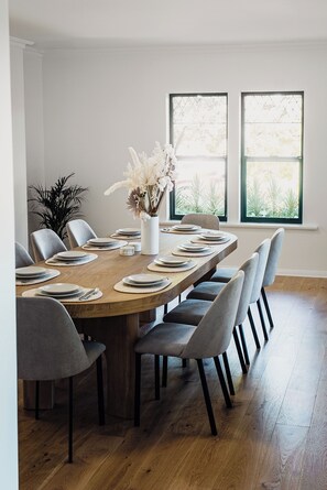Dining - Sand Road Estate in the heart of McLaren Vale (McLaren Flat)