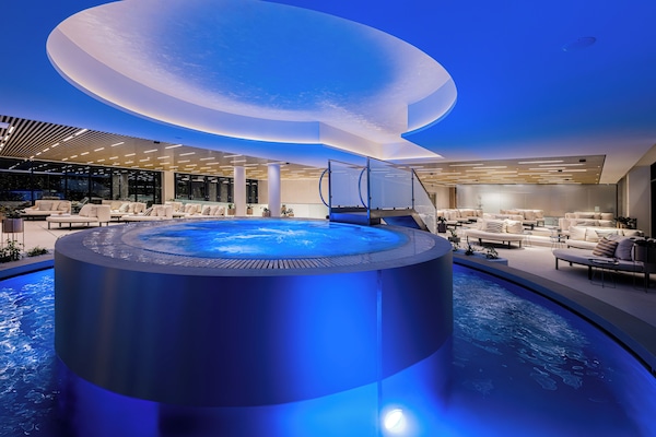 Indoor pool, outdoor pool, pool loungers