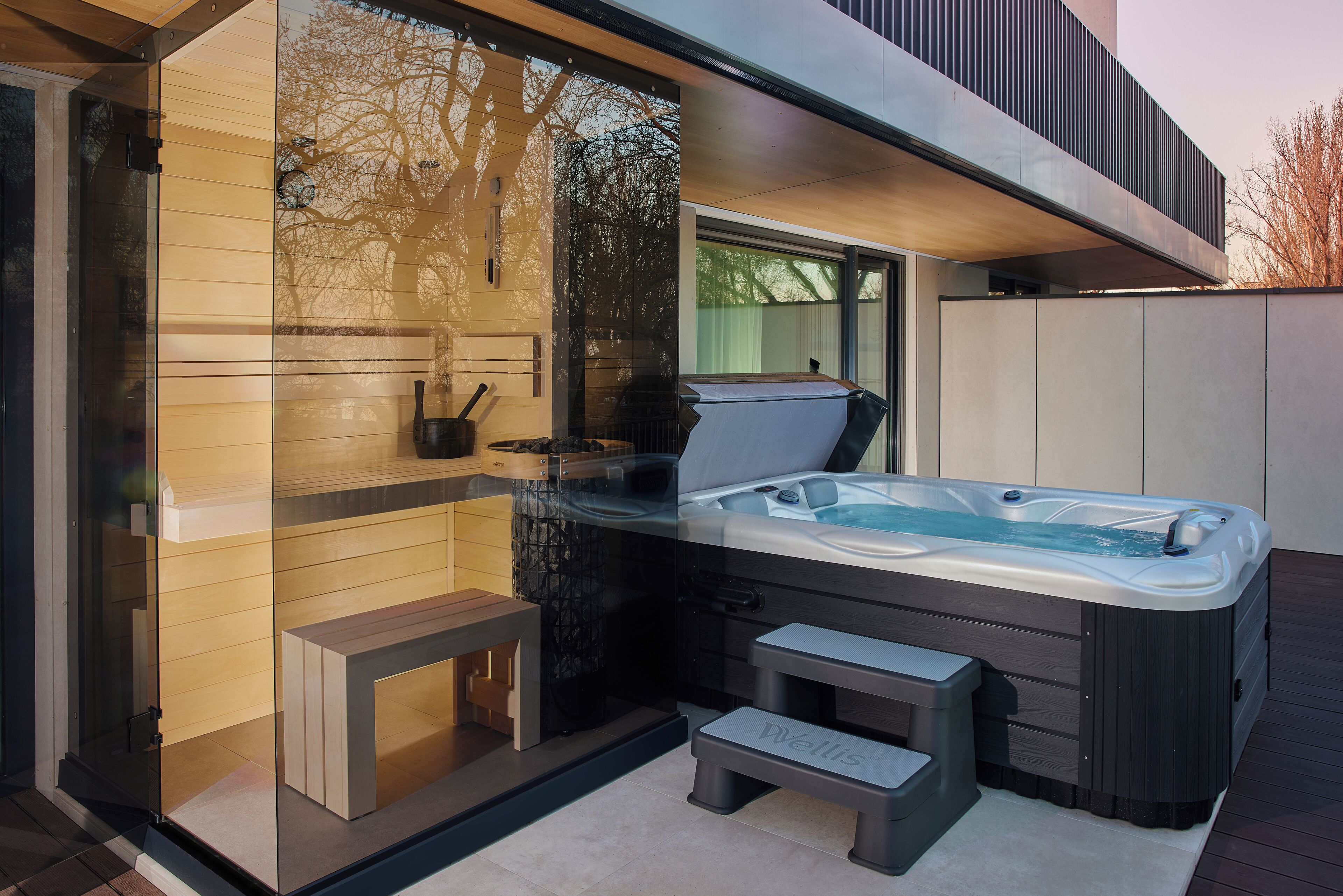 Romantic Spa Suite | Terrace/patio