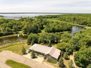 Exterior - The Cabin: Fireplace RiverFront Pet Friendly Trails Dock (Squaw Lake)