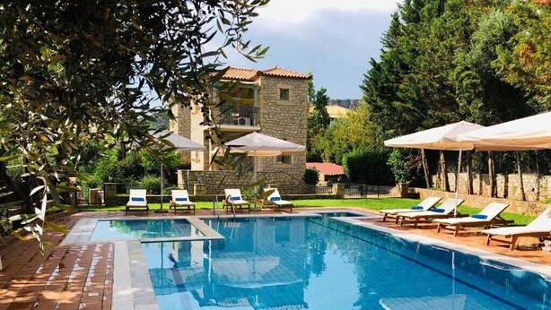 Seasonal outdoor pool, open 11:00 AM to 8:00 PM, pool umbrellas - Eleon Villas Mani (West Mani)