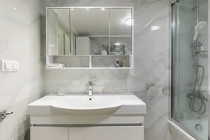 Appartement, balcon, vue mer | Salle de bain