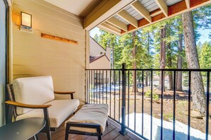 Interior - Steps to Lake: Scenic Carnelian Bay Retreat (Carnelian Bay)