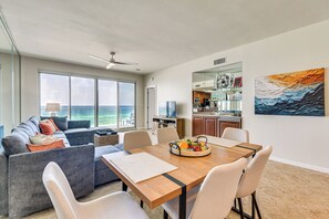 Apartment (2 Bedrooms) | Interior - Oceanfront Destin Condo With Pool & Beach Access (Destin)