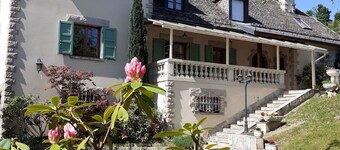 Gîte Exceptionnel Piscine Intérieure et Jacuzzi, Fitness, Billard, Pétanque !