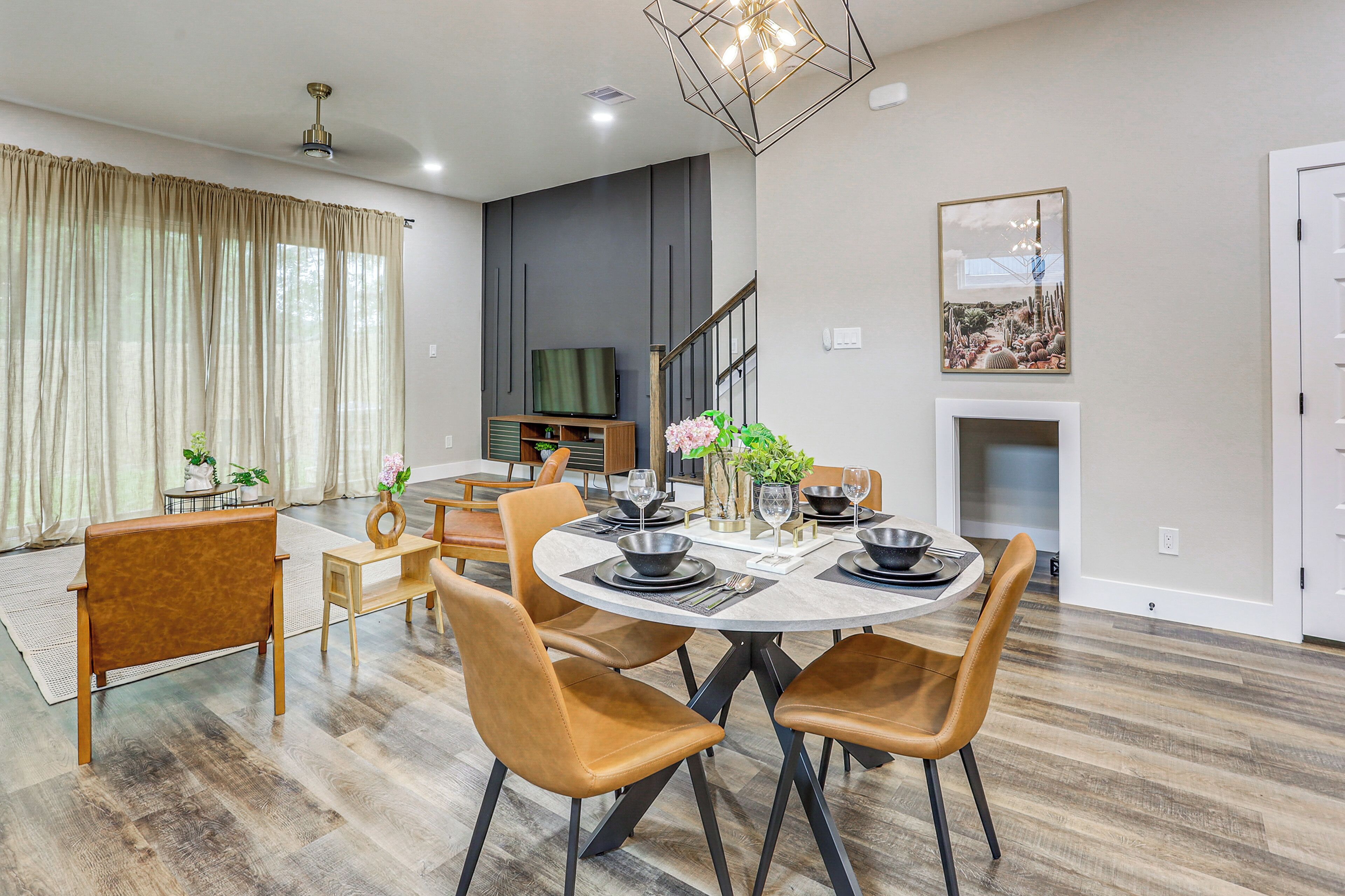 House (3 Bedrooms) | Front of property