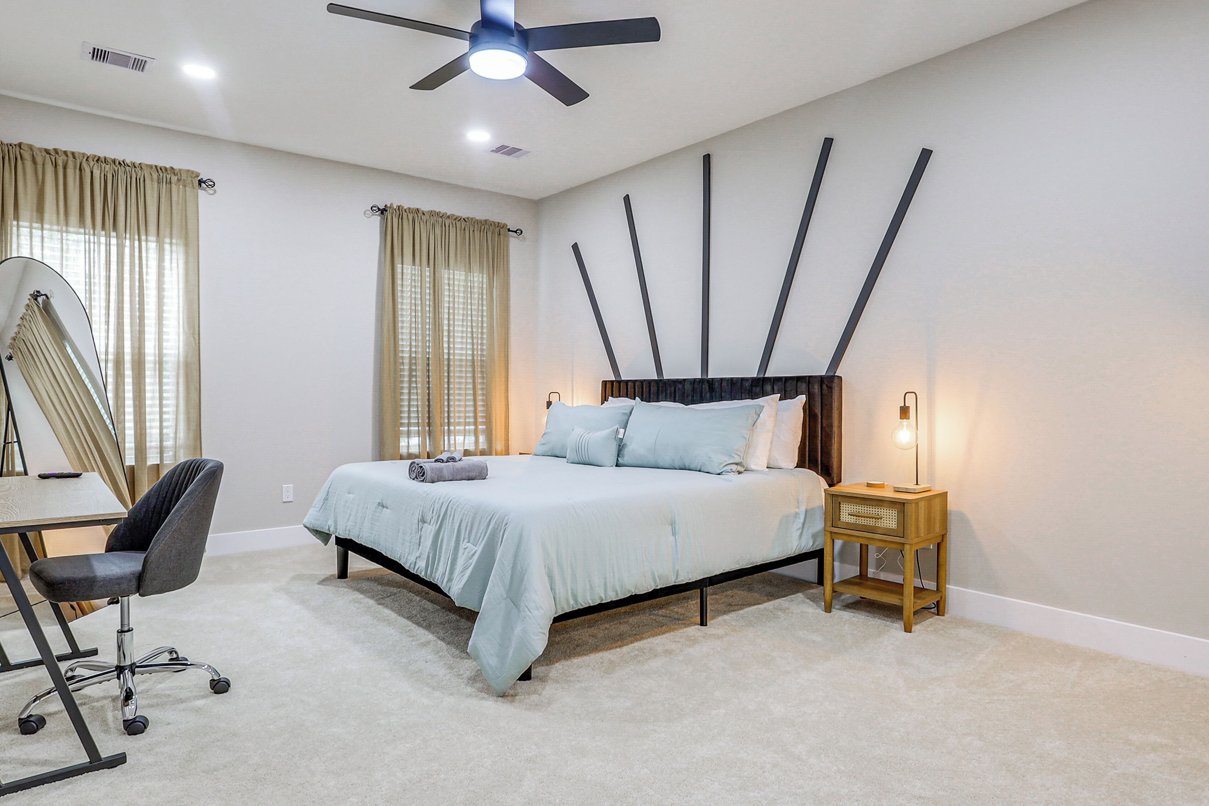 House (3 Bedrooms) | Interior