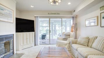 ์ํํธ (2 Bedrooms) | ๋ด๋ถ