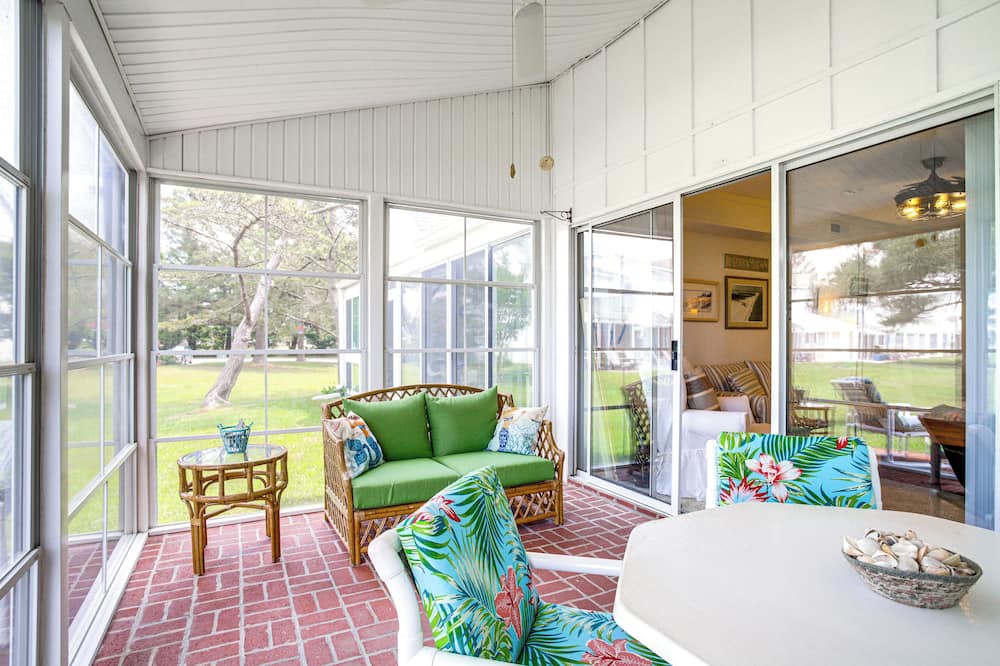 2 Mi to Beach: Gem w/ Enclosed Patio in Selbyville - Clarksville, DE