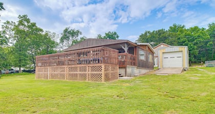 Lakefront Cabin in Jay w/ Deck, Views & Boat Ramp!