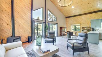 House (2 Bedrooms) | Front of property