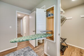Interior - Updated Yakima Vacation Rental: Central Location! (Yakima)