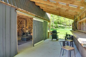 House (2 Bedrooms) | Interior - Cozy Catskills Cabin - 12 Mi to Windham Mountain! (East Durham)