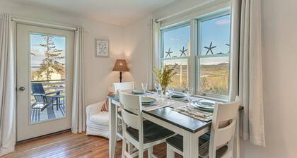 Peaceful Lubec Home w/ Views: Walk to Beach!