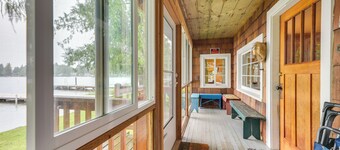 Waterfront Grapeview Escape w/ Boat Dock & Views!