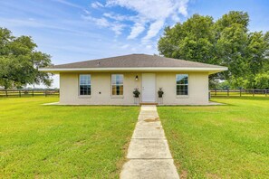 House (3 Bedrooms) | Front of property - Idyllic Anthony Home: Riding Arena w/ Mirror Wall! (Anthony)