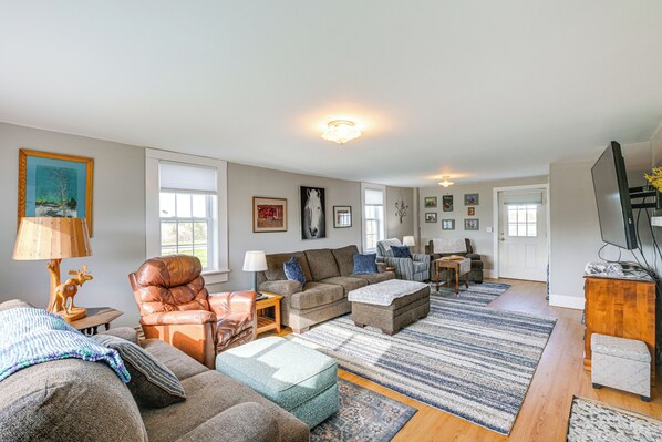 House (4 Bedrooms) | Interior