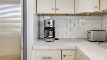 Nhà (2 Bedrooms) | Nội thất