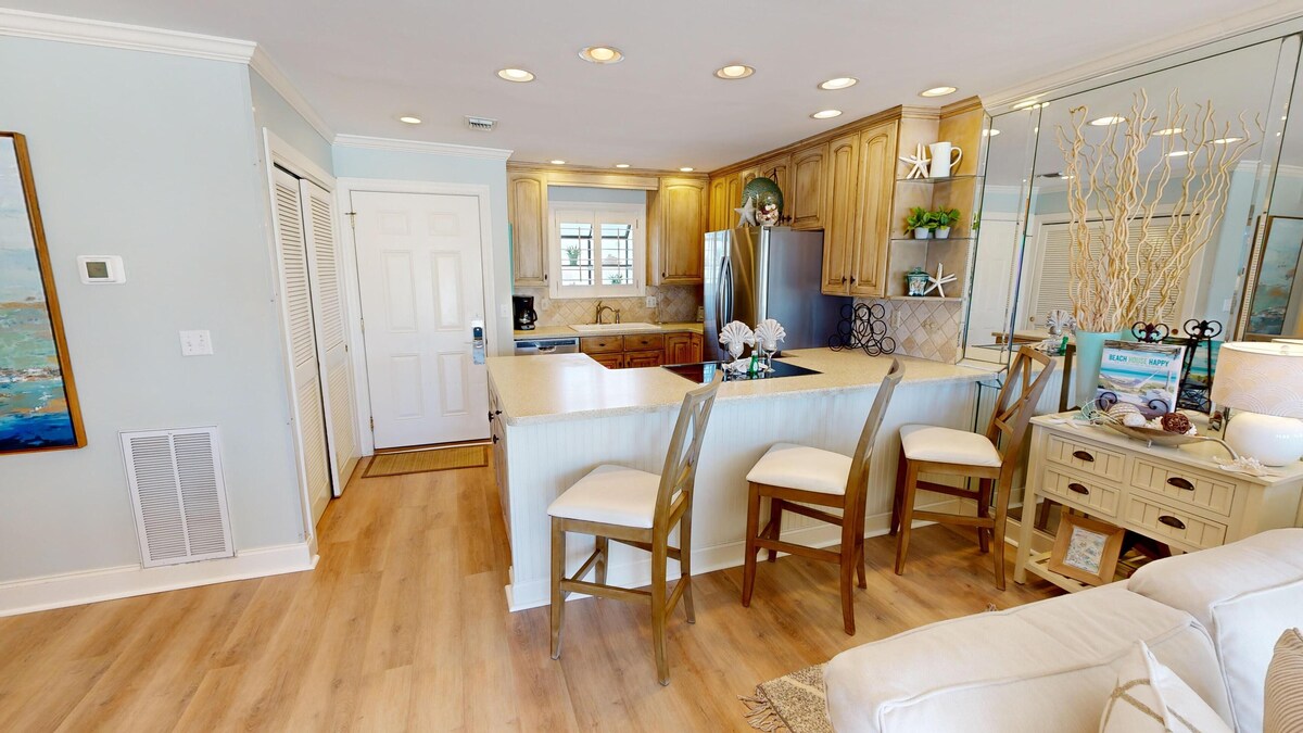 Photo 11 of SPC 2147 2 bed Dog Friendly w/Gulf Views