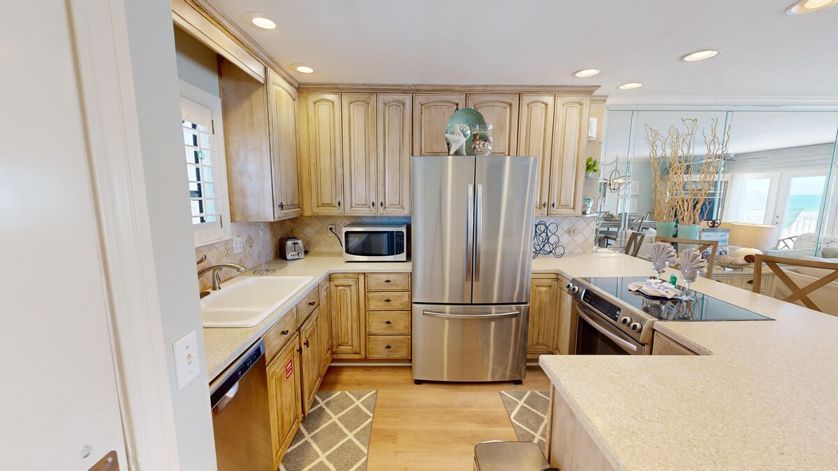 Photo 12 of SPC 2147 2 bed Dog Friendly w/Gulf Views