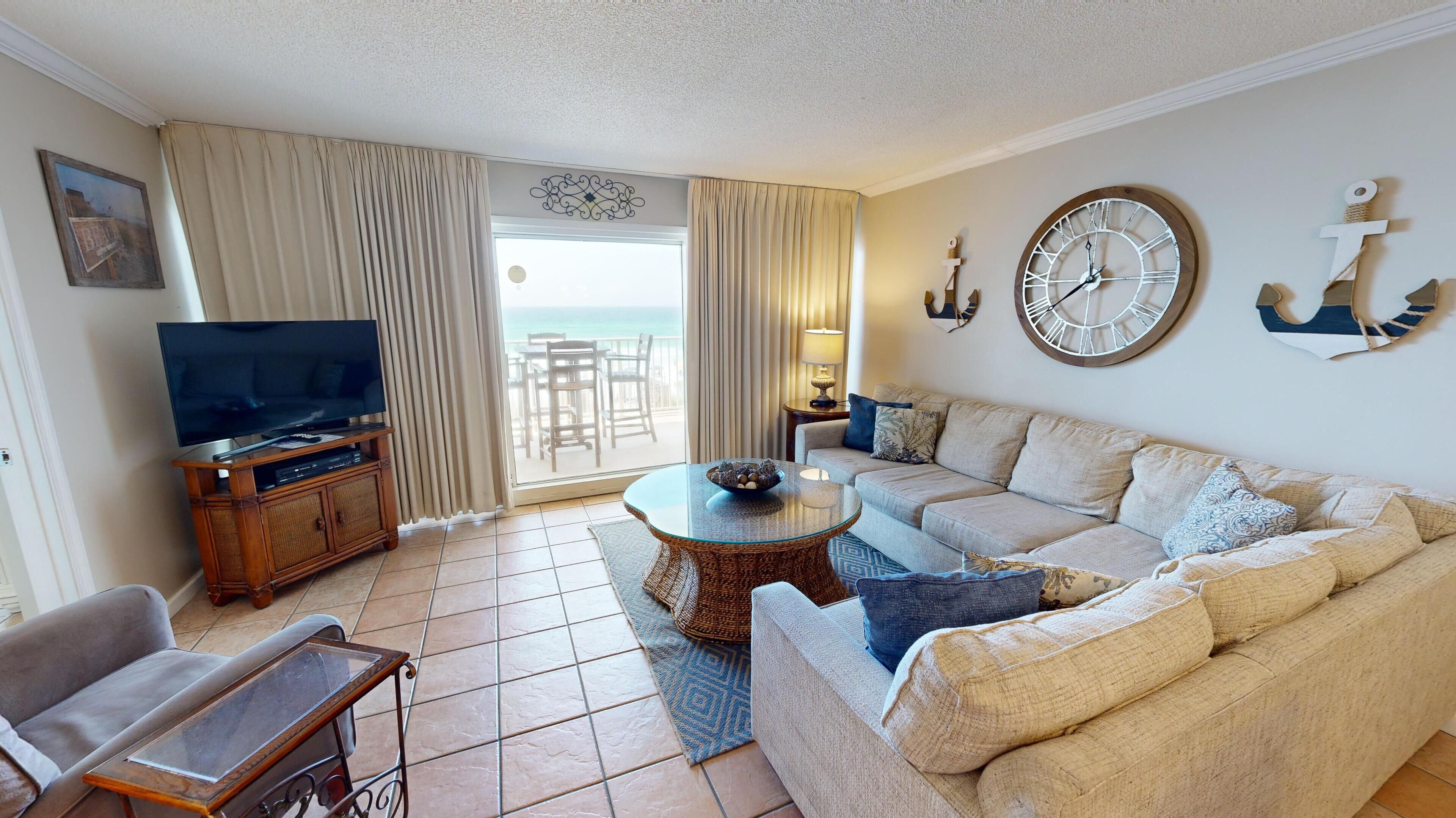 BH 201C Beautiful Beach front 2 bedroom.