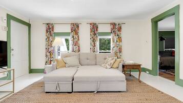Apartment, 2 Bedrooms | Living area | Smart TV
