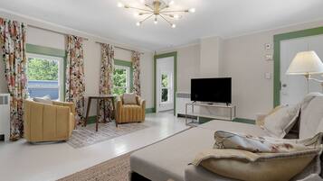 Apartment, 2 Bedrooms | Living area | Smart TV