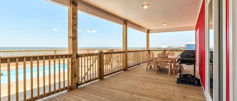 Maison, 5 chambres | Balcon