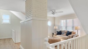 Hus - 3 sovrum | Vardagsrum